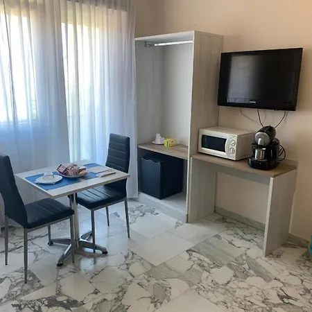 Oda ve Kahvaltı Domus Della Radio Roma