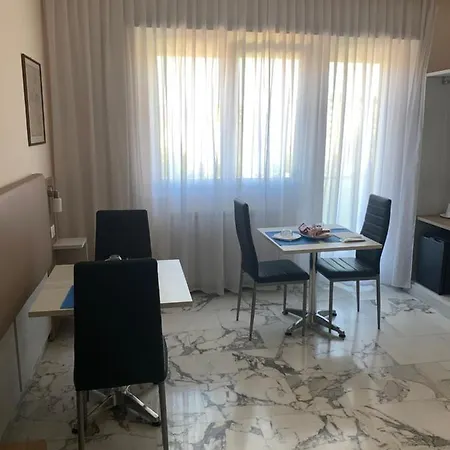 Domus Della Radio Bed & Breakfast 2*